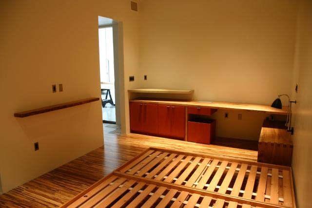 conf_table_plus 003.jpg